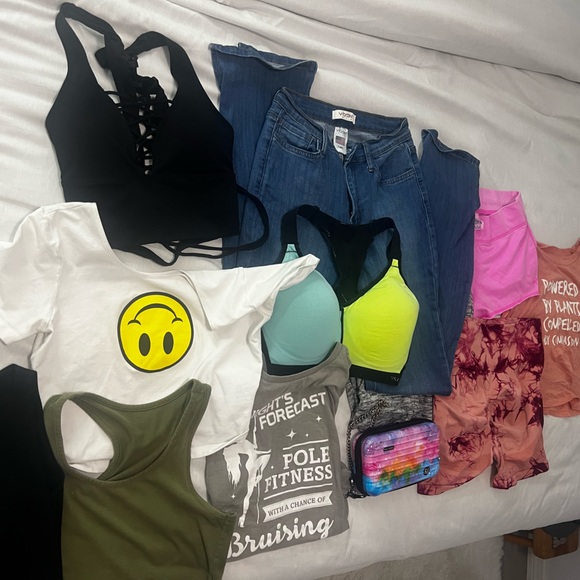 Vibrant M.I.U Pants - Junior clothing lot bundle